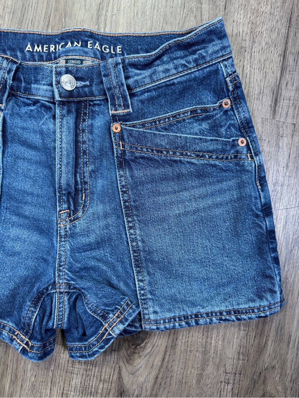 American Eagle Outfitters Dark Blue High-Rise Relaxed Denim Shorts - Picture 6 of 14